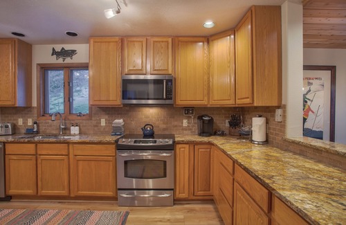 Sunny Slope House | Aspencliffe Home: Perfect Mountain Getaway w/Hot Tub