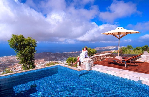 Santorini Villa | Asterope Luxury Retreat Villa by Pleiades