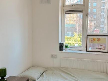 Swiss Cottage Apartment | Asthet London Spacious 3 Bed Duplex Near City Center