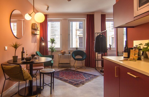 Mitte Apartment | Astoria Apartments