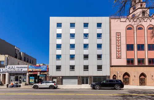 Queens Hotel | Astoria Inn LaGuardia Hotel