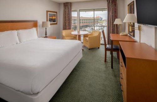 Astoria Hotel | Astoria Riverwalk Inn
