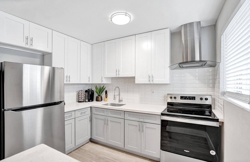 West Avenue Apartment | Astoria Suite 2BD/2BA Miami Beach Lincoln Casa