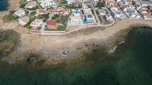 Noto House | Astro apartments with direct access on the sea of Noto heritage of Unesco