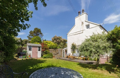 Port Saint Mary Cottage | At Pargys is a charming, mid-1800s cottage, enjoying an enviable position in the peaceful hamlet of