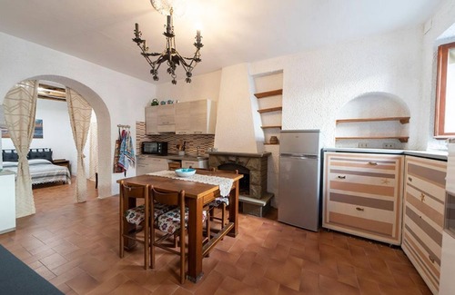 San Piero in Campo Apartment | At the Bell Tower in San Piero