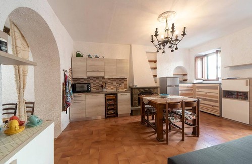 San Piero in Campo Apartment | At the Bell Tower in San Piero
