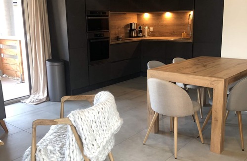 Verchaix Apartment | At the foot of lac bleu de morillon and samoens