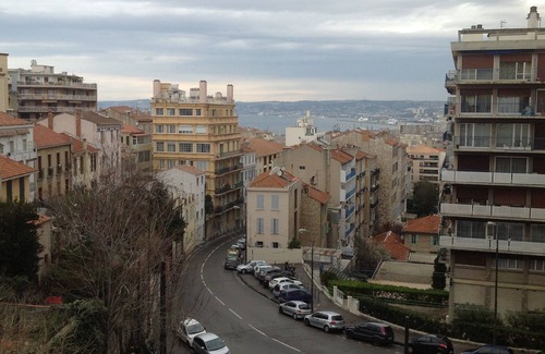 Saint-Victor Apartment | At the foot of Notre-Dame de la Garde between the sea and the town...