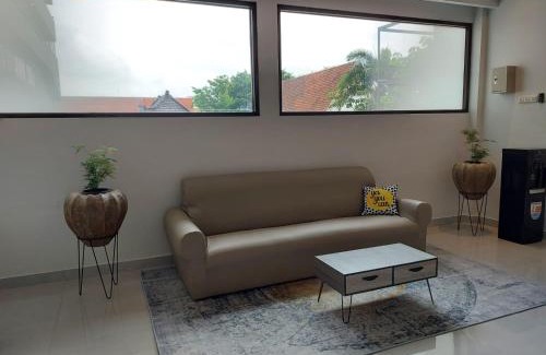 Semarang House | Atap Biru Residence