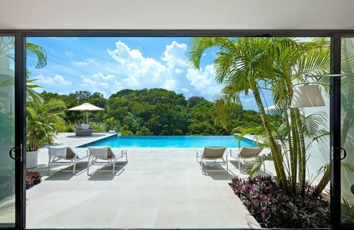 Weston Villa | Atelier House by Fantasia Villas