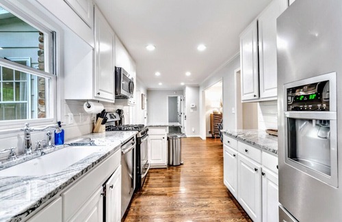 Windwood House | ATH - Dunwoody 5BR -Pet Friendly -Fenced (Bentbrk)