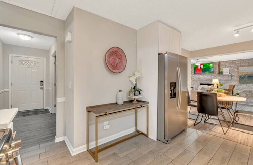 Woodstock House | ATH - Sleeps 8 - 4 Beds - Pet friendly - Dupree