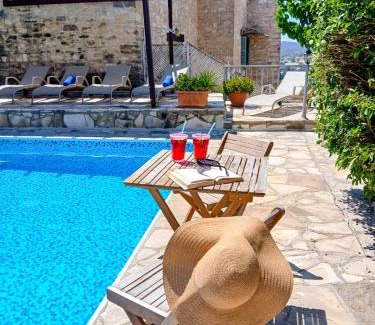 Skarinou Apartment | Athena's Pool Oasis