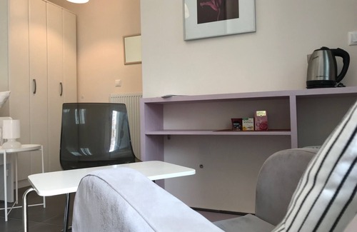 Pallini House | Athens International Airport studio with garden