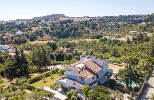 Asgourou Villa | Athina's Villa with heated pool