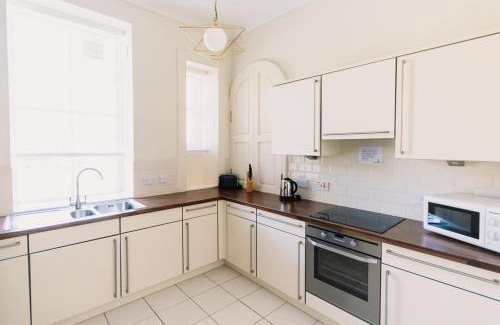 Birnam Apartment | Atholl Apartment - A Unique apartment in countryside park with WIFI and access to pool and bar