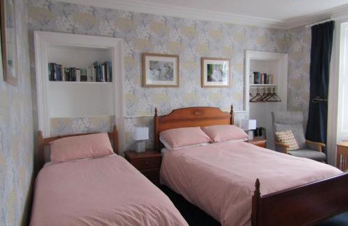 Dundee Bed & Breakfast | Athollbank Guest House