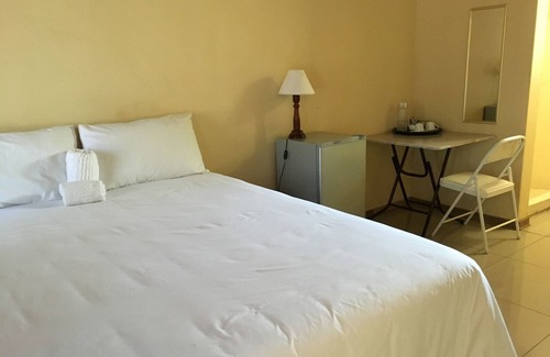 Shakawe House | Athoma Guest House