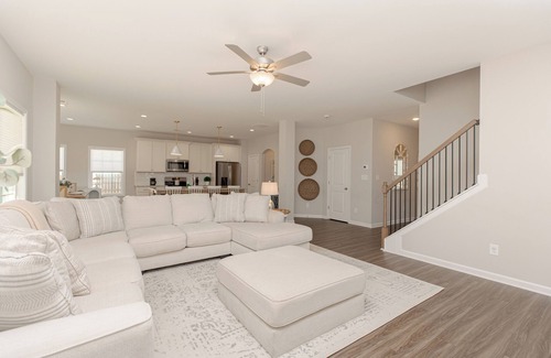 Perry House | AtHome+1 Stay | Beautiful 4BR | Fenced Yard