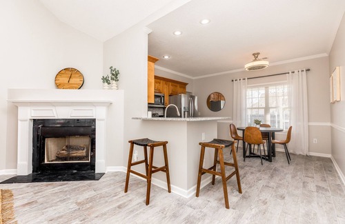 Houston County House | AtHome+1 Stay | Family Friendly 3BR | RAFB