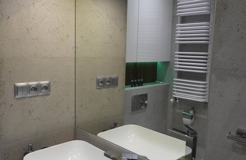 City Centre Apartment | Atikim Delux Modern Apartment In The City Center