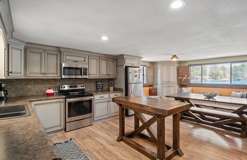 Arley House | Atkins Point: 3 BR, 2 BA in Arley, Sleeps 6