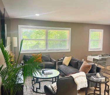 Church Street Apartment | Atlanta Crystal Suite Near Downtown