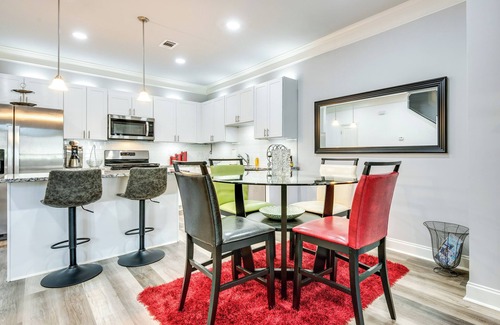 Church Street House | Atlanta Home w/Patio, 8 Mi to Downtown + Aquarium