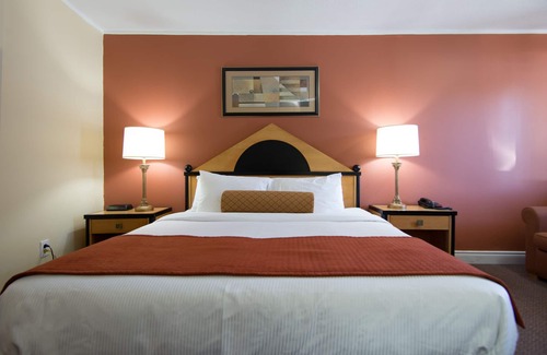 Orangeville Hotel | Atlanta Motel