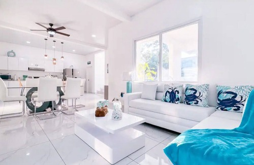 Tela House | Atlantis Villages - Casa de Playa - Neptunnn