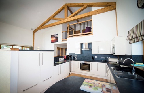 Balloch Cottage | ATLAS, family friendly, with hot tub in Cawdor