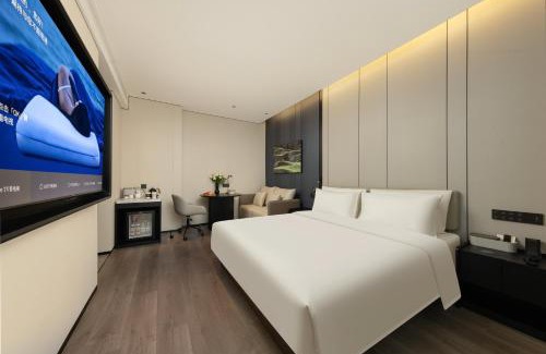 Wenjiang Hotel | Atour Hotel Chengdu Wenjiang Fengxihe Metro Station