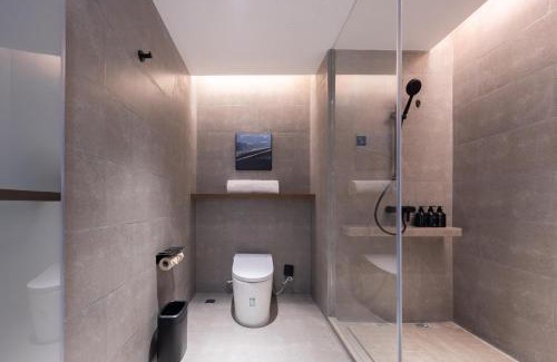 Baiyun Hotel | Atour Hotel Guangzhou Baiyun Jiahe Hebian