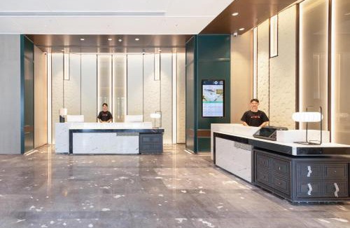 Panyu Hotel | Atour Hotel Guangzhou Zhongcun Hanxi Changlong Metro Station