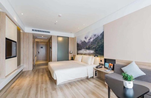 Yuhang District Hotel | Atour Hotel Hangzhou Future Technology City Haichuang Park