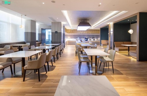Sucheng District Hotel | Atour Hotel Suqian Industrial Park Wuyue Plaza