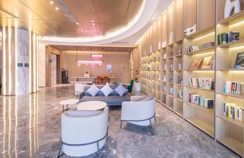 Sucheng District Hotel | Atour Hotel Suqian Industrial Park Wuyue Plaza