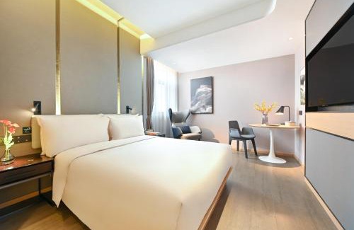 Wuqing Qu Hotel | Atour Hotel Tianjin Wuqing Railway Station Florentia Village