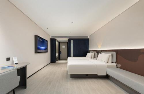 Xinwu District Hotel | Atour Hotel Wuxi Meili Ancient Town Jinglong Plaza