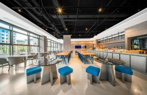 Hechuan Hotel | Atour Light Hotel Chongqing Hechuan Sports Center