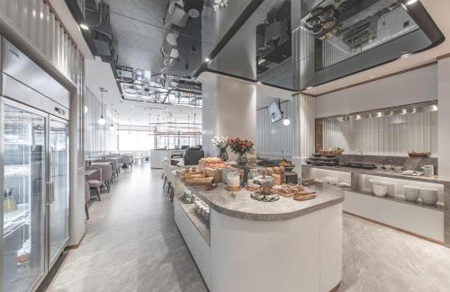 Chongchuan Hotel | Atour Light Hotel Nantong Drum Plaza South Street