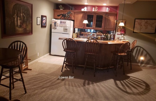 Prospect House | Attention Derby visitors . 5,000 Sq Ft, 5 Bedroom, 41/2 baths.