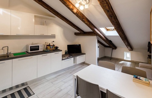 Roiano-Gretta-Barcola-Cologna-Scorcola Apartment | Attic in the park large and bright