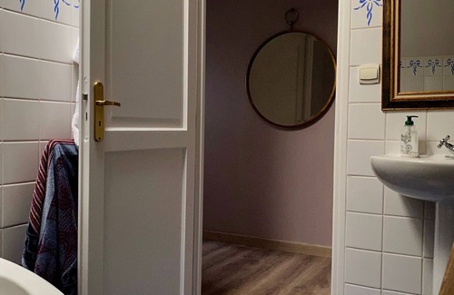 Lyon City Centre House | Attic room in a beautiful house on the edge of the saône, south of the city