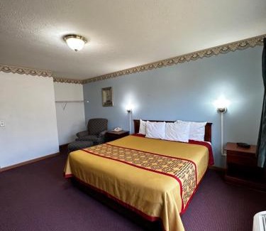 Attica Hotel | Attica Inn