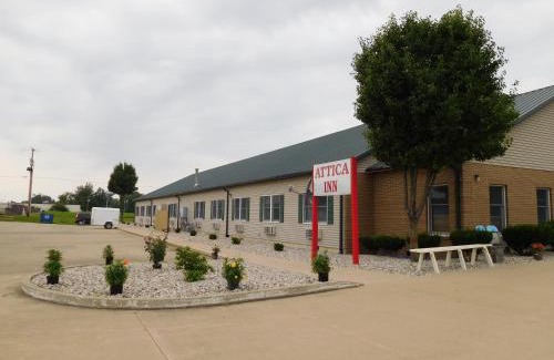 Attica Hotel | Attica Inn