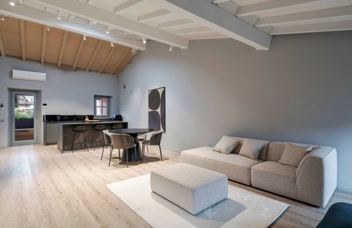 Brescia Antica Apartment | Attico 56