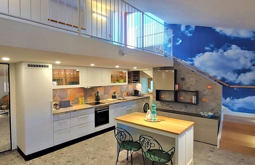Lazise Apartment | Attico Deluxe con terrazza vista Lago di Garda e Nuovissima Bio Piscina