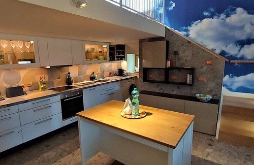 Lazise Apartment | Attico Deluxe con terrazza vista Lago di Garda e Nuovissima Bio Piscina